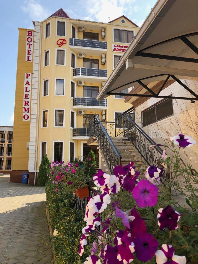 Hotel Palermo Kobuleti Bagian luar foto