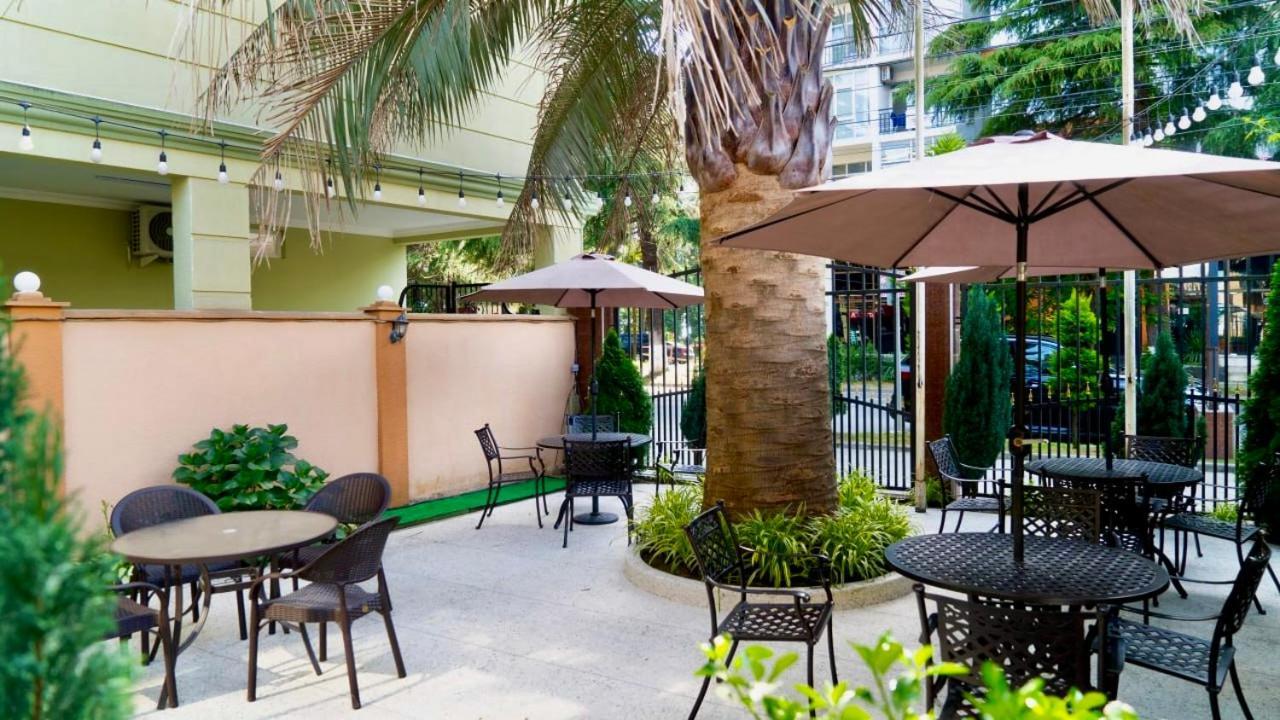 Hotel Palermo Kobuleti Bagian luar foto